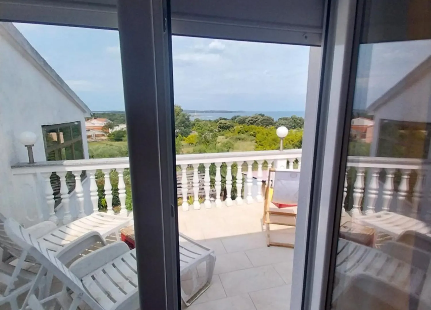 Me Living - Ferienhaus - Strandnaehe Pula